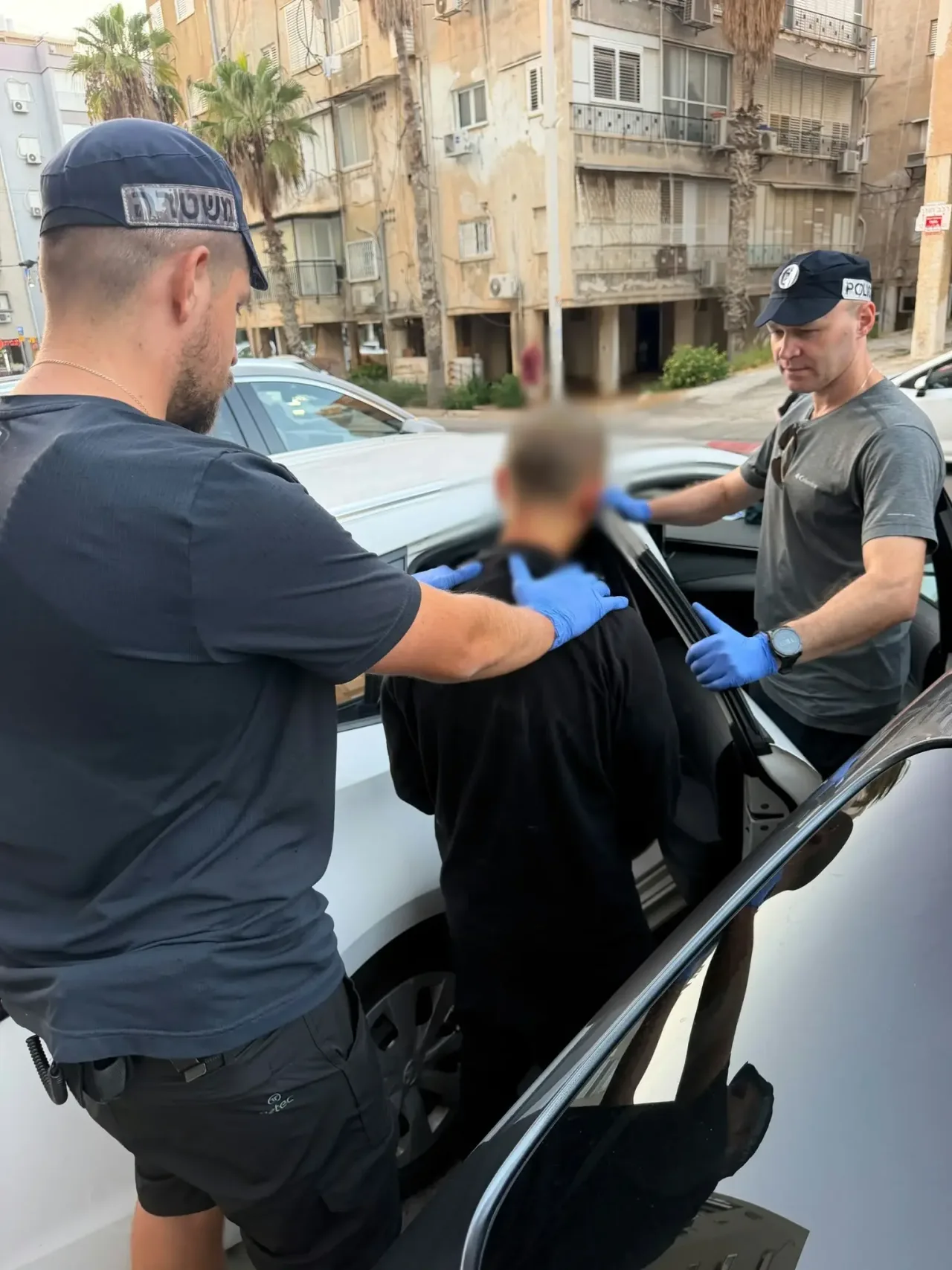 Обложка источника: В Бат-Яме 18-летний юноша задержан за нападение на пожилого мужчину