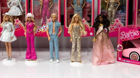 Обложка источника: Продажи Barbie упали, и инвесторы настаивают на продаже Mattel