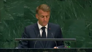 Обложка источника: Макрон выступил против призыва Трампа покинуть МУС