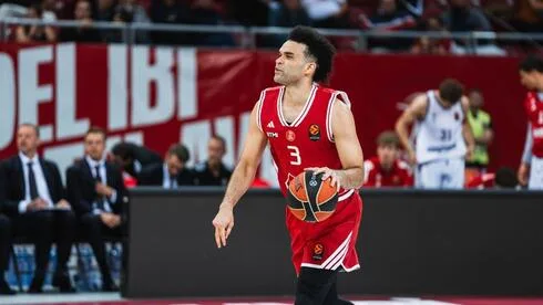 Обложка источника: Элайджа Брайант снова стал MVP тура Евролиги