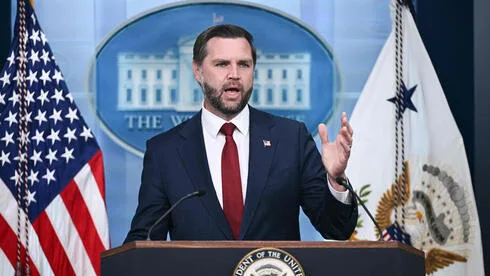 Обложка источника: Джей Ди Вэнс о политике Трампа и Нетаньяху