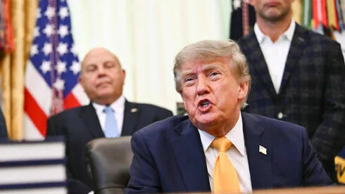 Обложка источника: Трамп пригрозил ударами по Ирану