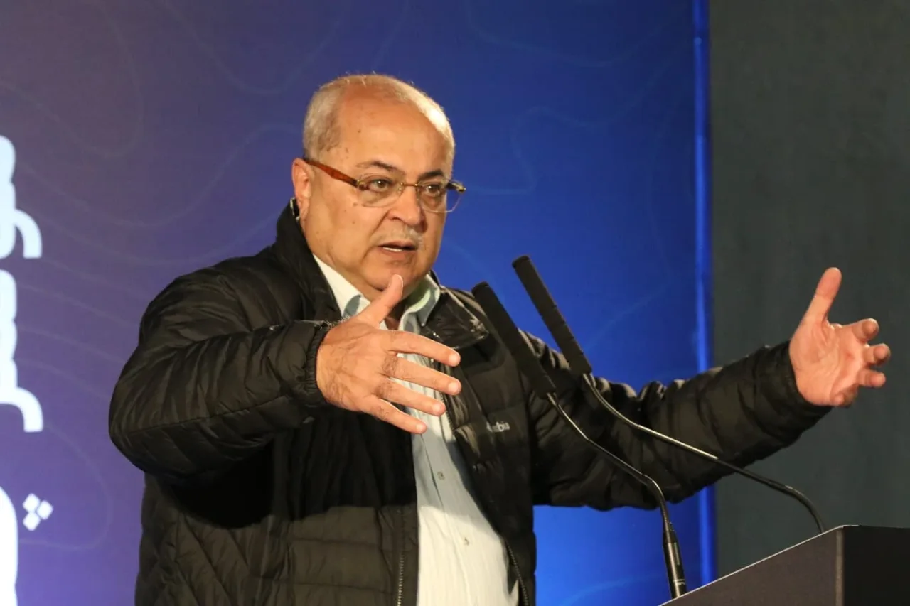 Обложка источника: Ахмад Тиби раскритиковал партию «Демократы»