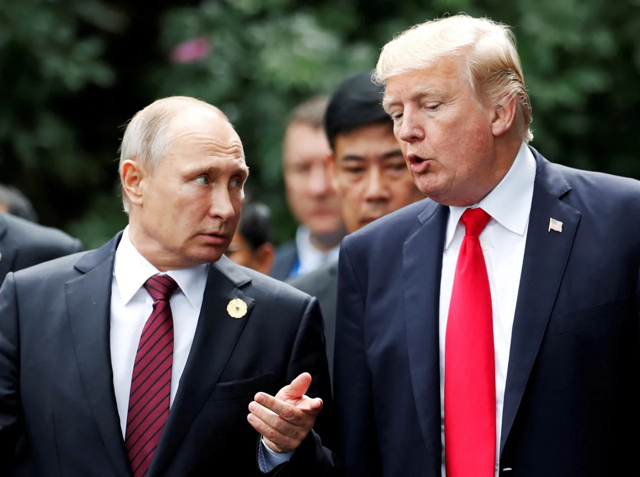 Обложка источника: Дональд Трамп объявил о сделке с Владимиром Путиным по поставкам дизеля