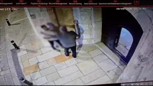 Обложка источника: Российское СМИ опубликовало видео с осквернением монастыря в Иерусалиме
