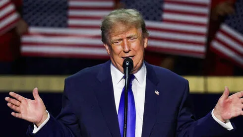 Обложка источника: Трамп перед решением ФРС: США должны платить самую низкую процентную ставку в мире