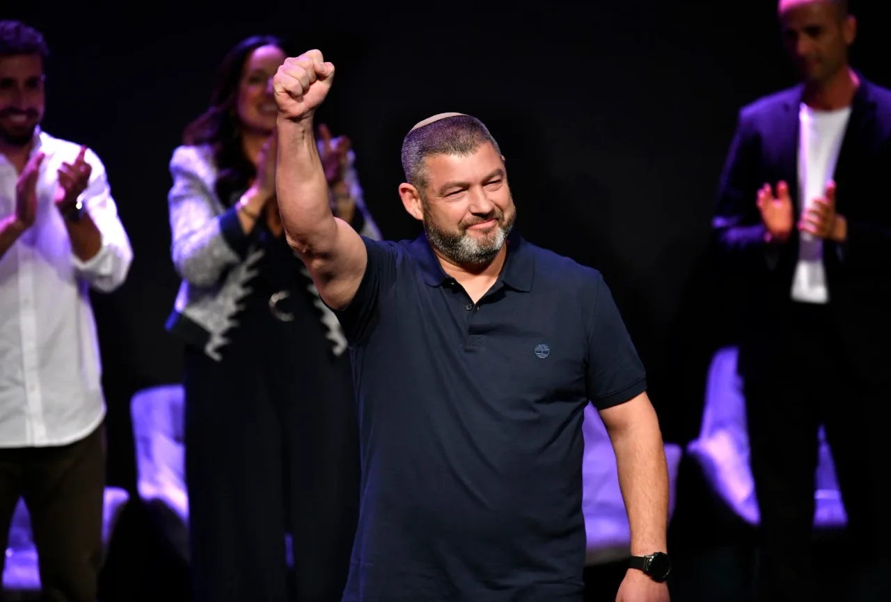 Обложка источника: Офер Винтер не намерен выходить из предвыборной гонки
