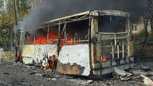 Обложка источника: В Краматорске при обстреле автобусов погибли 30 человек