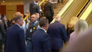 Обложка источника: Президент Трамп и Мелания воспользовались эскалатором в штаб-квартире ООН