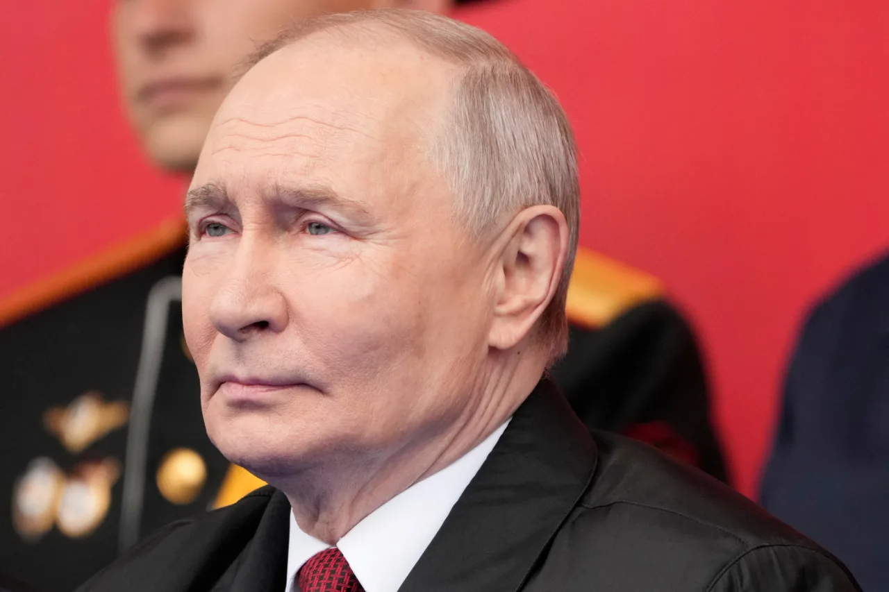 Обложка источника: ЦРУ предупредило о подготовке России к атакам БПЛА в Европе