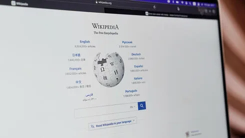 Обложка источника: Мятежные агенты OpenAI добрались и до Википедии