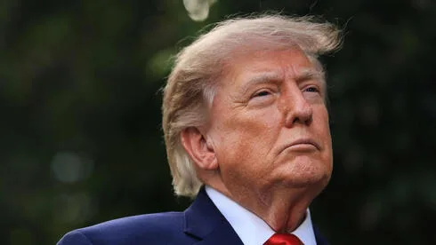 Обложка источника: США Трампа: завтра представит план, отменяющий установленные Байденом стандарты загрязнения для транспортных средств