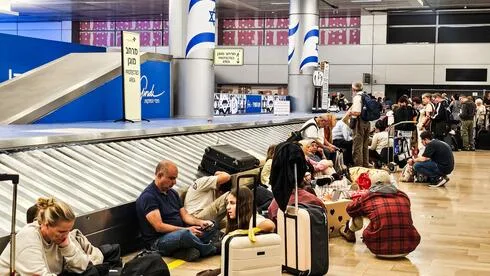 Обложка источника: Временное решение кризиса в аэропорту Бен-Гурион: административные сотрудники помогут грузчикам