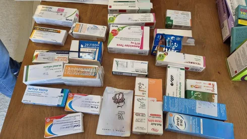 Обложка источника: Фармацевты на базе Глилот подозреваются в торговле лекарствами