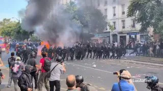 Обложка источника: Беспорядки во Франции
