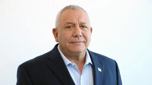 Обложка источника: Гади Изенкот сообщил об угрозах на могиле сына