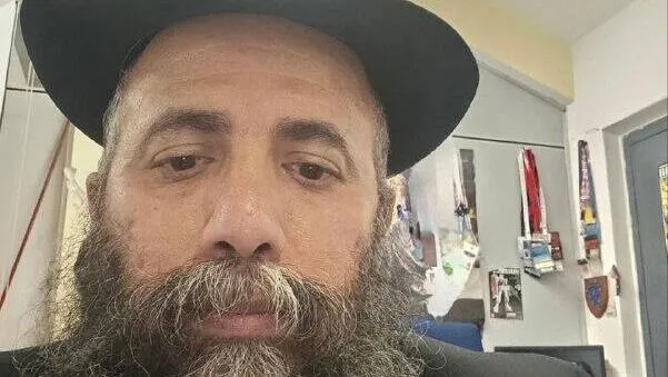 Обложка источника: В Милане напали на посланника ХАБАДа