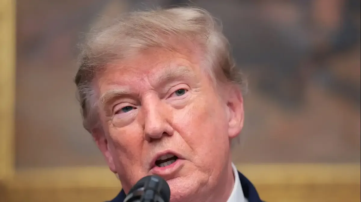 Обложка источника: Трамп высказался о Такере Карлсоне