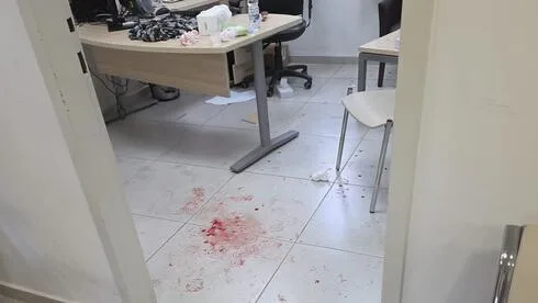 Обложка источника: Психиатр подвергся нападению в клинике в Бейт-Шеане