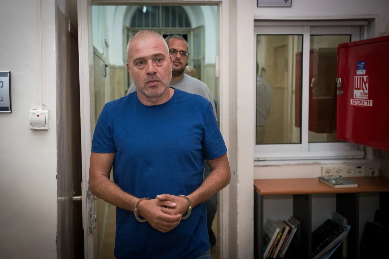 Обложка источника: В Иерусалиме тяжело ранен Ицхак Бар Муха