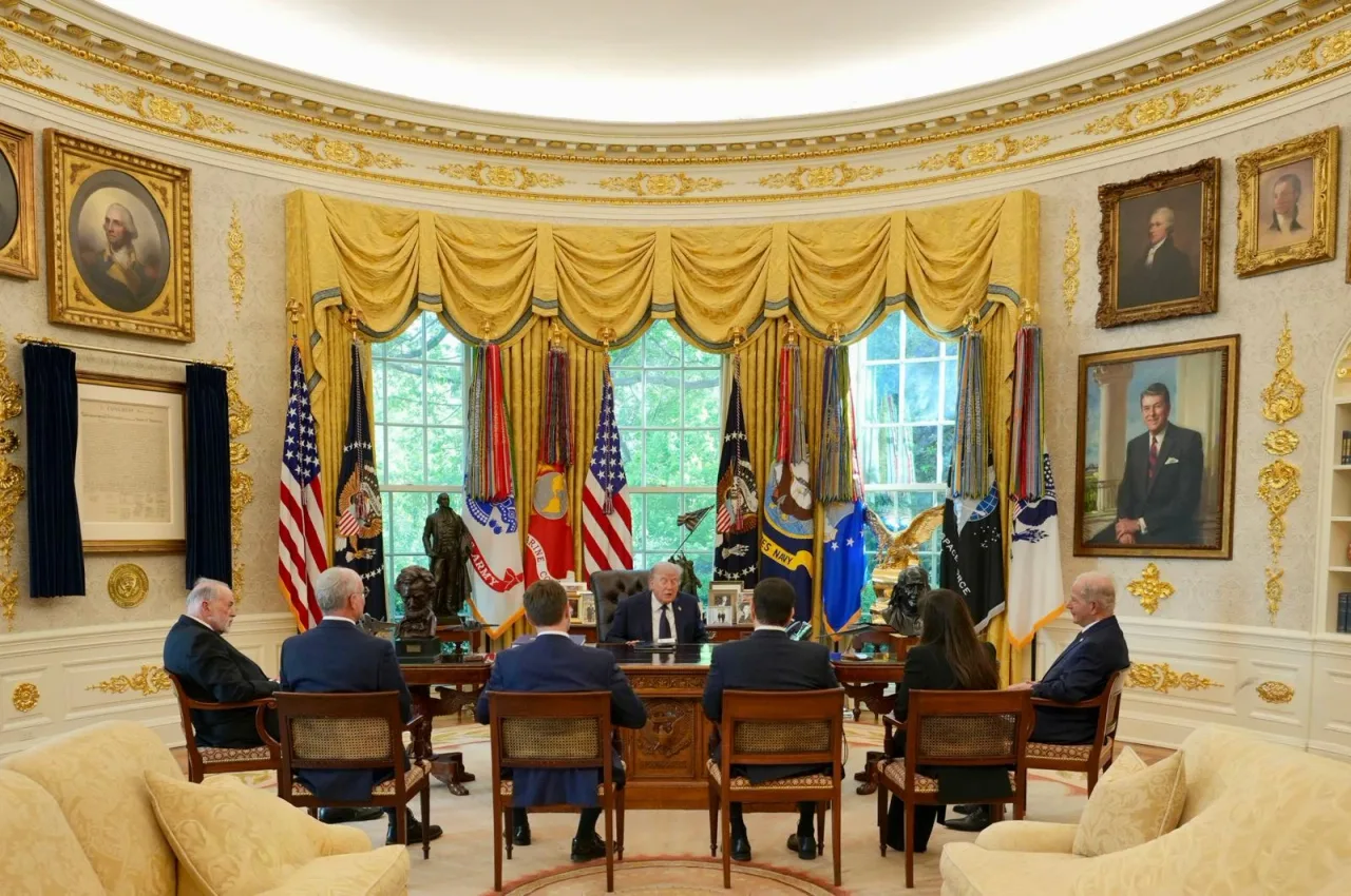 Обложка источника: Израиль и Ливан проводят военные переговоры в США