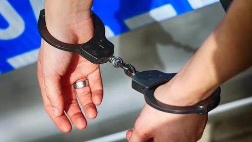 Обложка источника: В Израиле задержан подозреваемый в сексуальных домогательствах к детям в сети